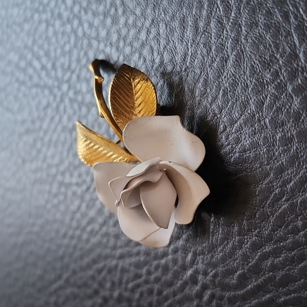 VTG Cerrito brooch